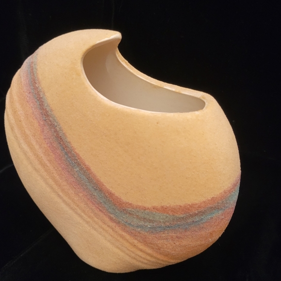 Vintage G. Trent Handmade New Mexico Pottery. 1970s. Rare unique design. - Picture 3 of 8